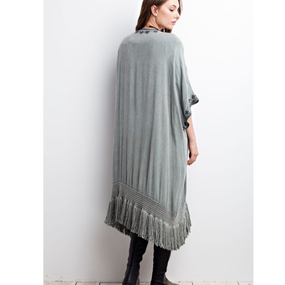 Embellished fringe kimono | Function & Fringe - Picture 3 of 4